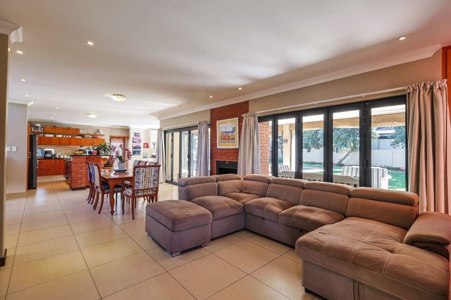 4 Bedroom Property for Sale in Silverwoods Country Estate Gauteng