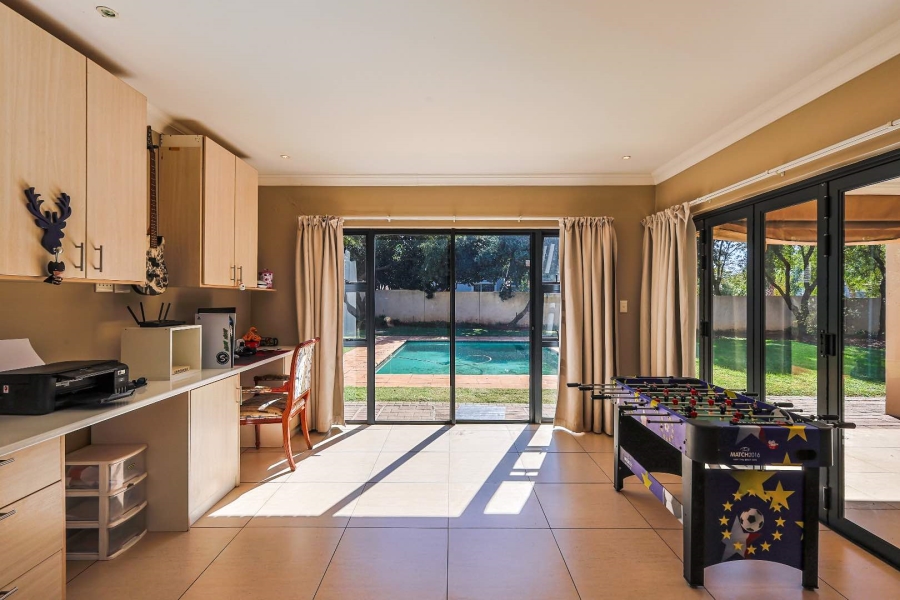 4 Bedroom Property for Sale in Silverwoods Country Estate Gauteng
