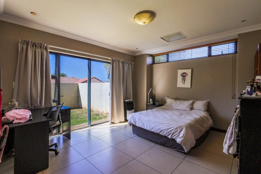 4 Bedroom Property for Sale in Silverwoods Country Estate Gauteng