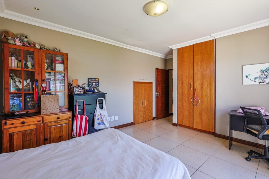 4 Bedroom Property for Sale in Silverwoods Country Estate Gauteng