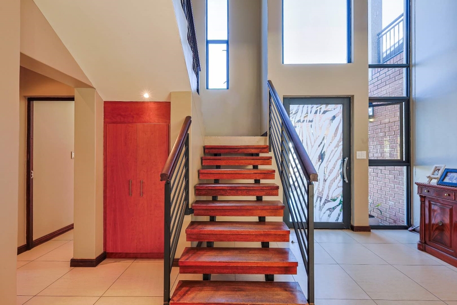 4 Bedroom Property for Sale in Silverwoods Country Estate Gauteng