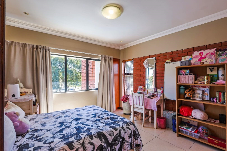 4 Bedroom Property for Sale in Silverwoods Country Estate Gauteng