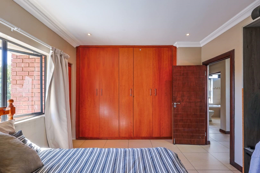 4 Bedroom Property for Sale in Silverwoods Country Estate Gauteng