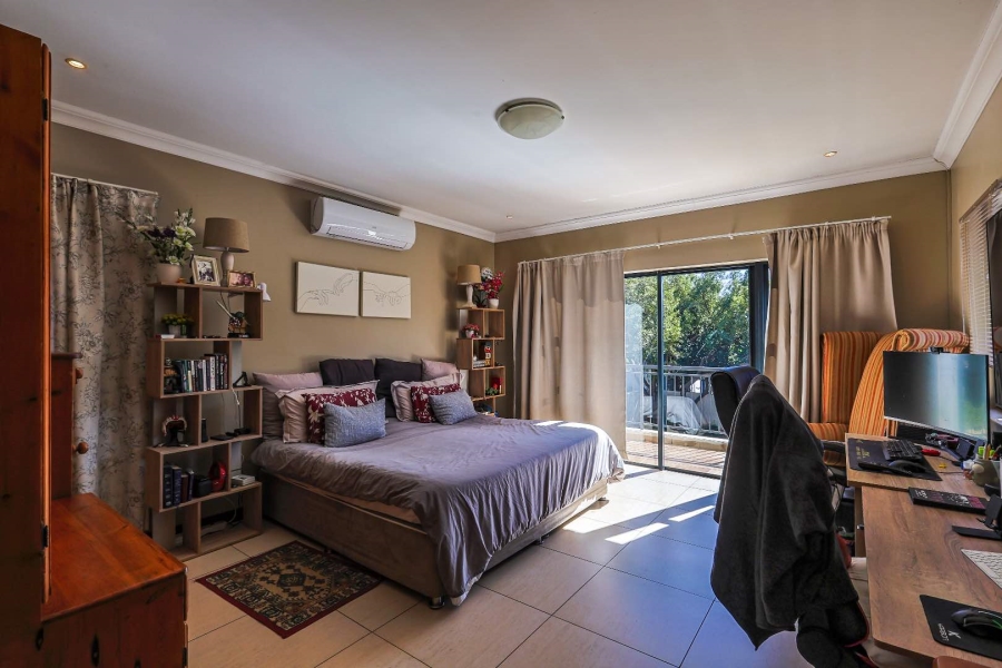 4 Bedroom Property for Sale in Silverwoods Country Estate Gauteng
