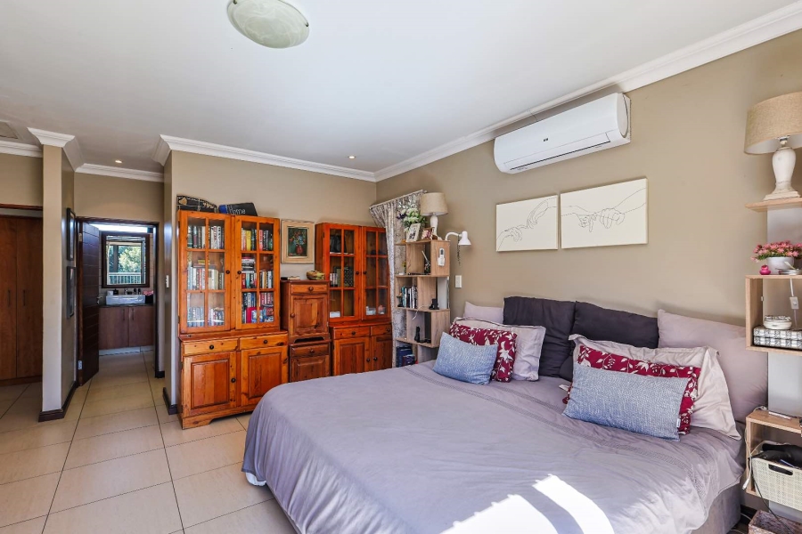 4 Bedroom Property for Sale in Silverwoods Country Estate Gauteng