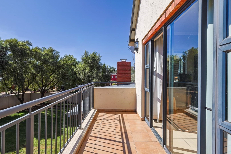 4 Bedroom Property for Sale in Silverwoods Country Estate Gauteng