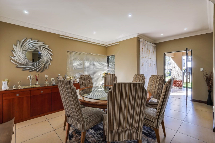 4 Bedroom Property for Sale in Silverwoods Country Estate Gauteng