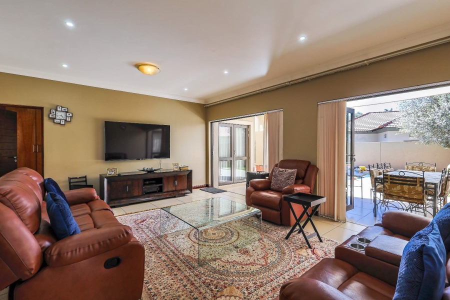 4 Bedroom Property for Sale in Silverwoods Country Estate Gauteng