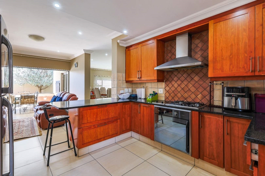 4 Bedroom Property for Sale in Silverwoods Country Estate Gauteng