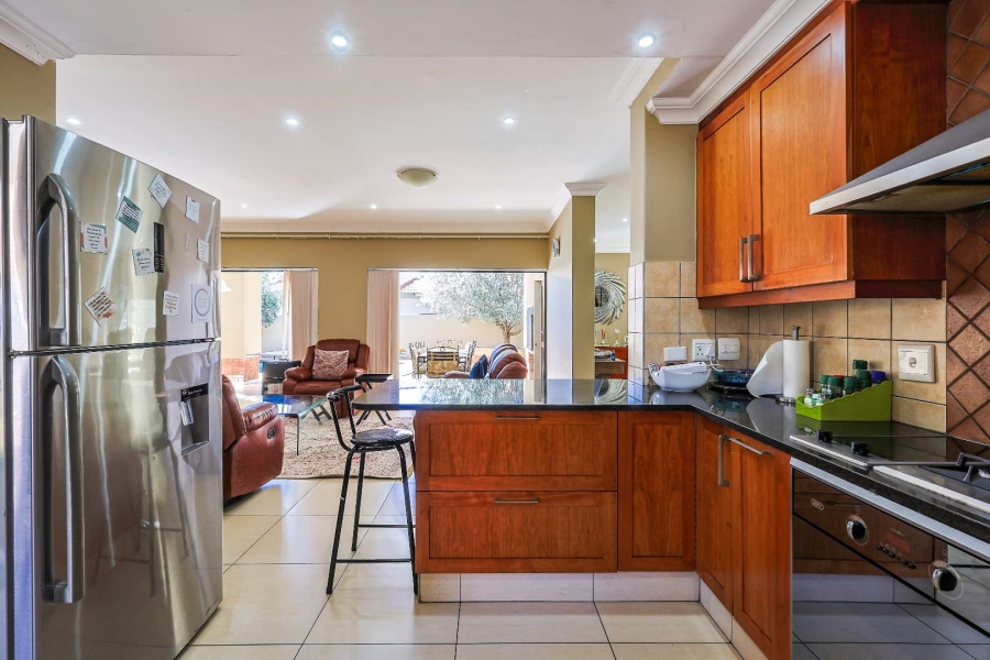 4 Bedroom Property for Sale in Silverwoods Country Estate Gauteng