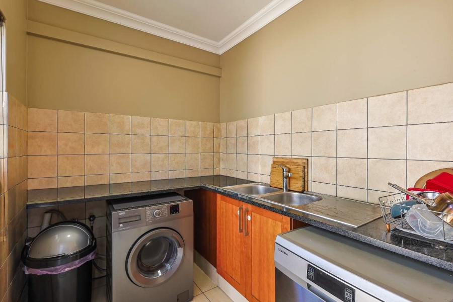 4 Bedroom Property for Sale in Silverwoods Country Estate Gauteng