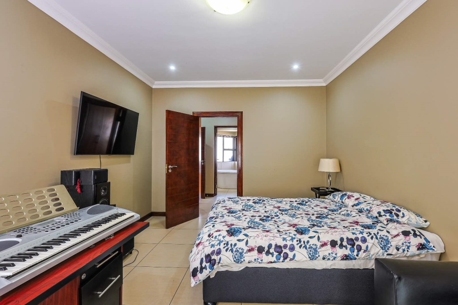 4 Bedroom Property for Sale in Silverwoods Country Estate Gauteng