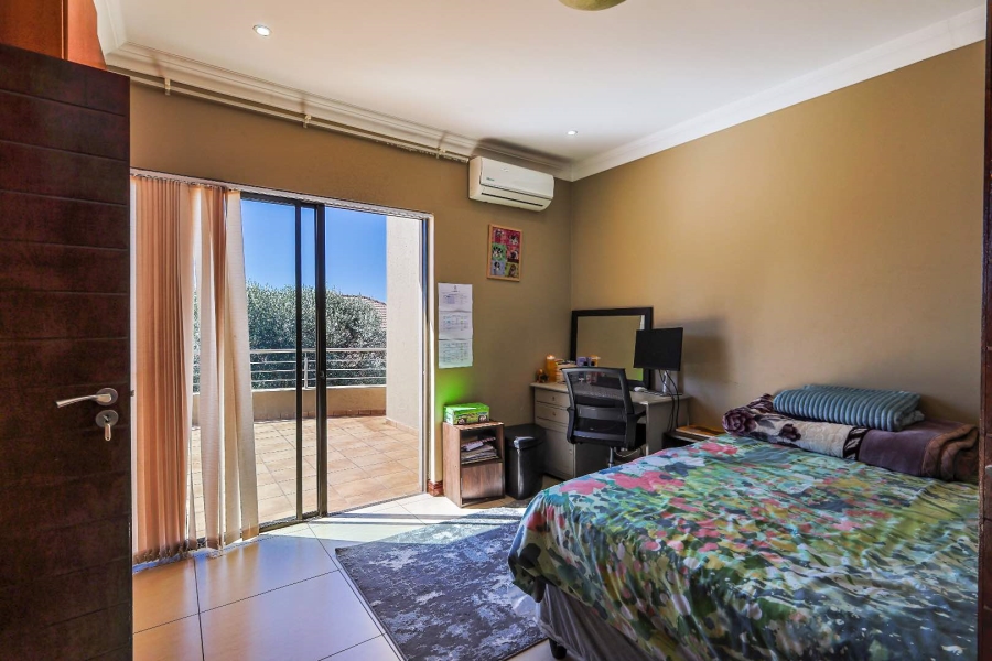 4 Bedroom Property for Sale in Silverwoods Country Estate Gauteng