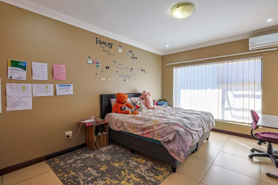4 Bedroom Property for Sale in Silverwoods Country Estate Gauteng