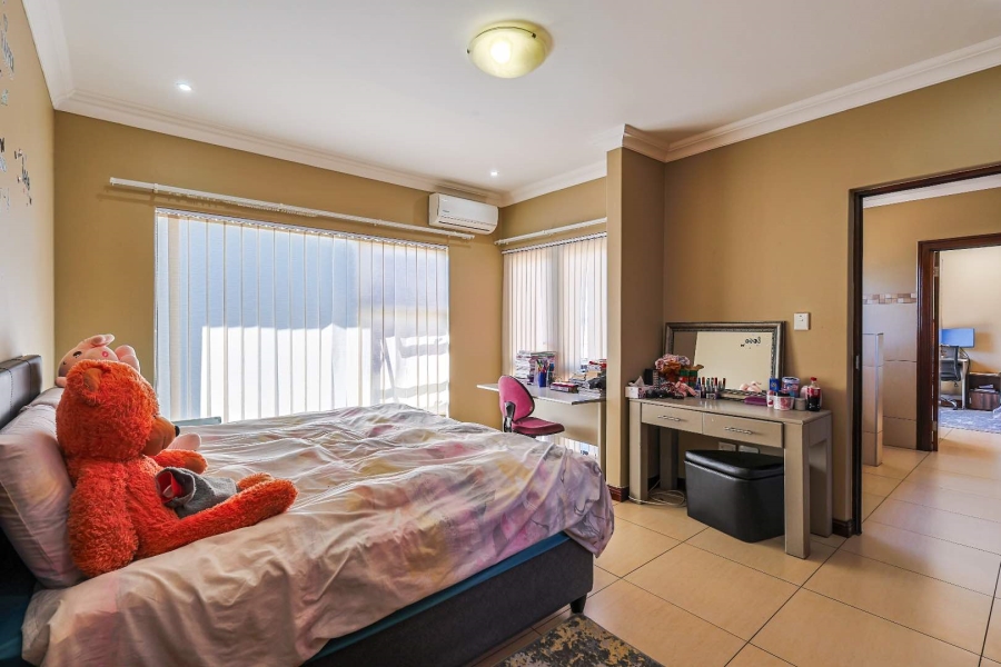4 Bedroom Property for Sale in Silverwoods Country Estate Gauteng