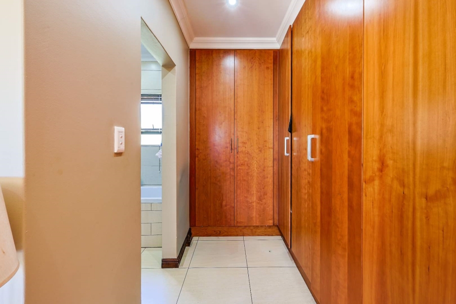 4 Bedroom Property for Sale in Silverwoods Country Estate Gauteng