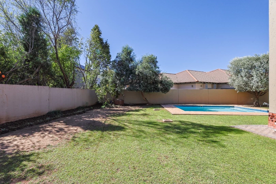 4 Bedroom Property for Sale in Silverwoods Country Estate Gauteng