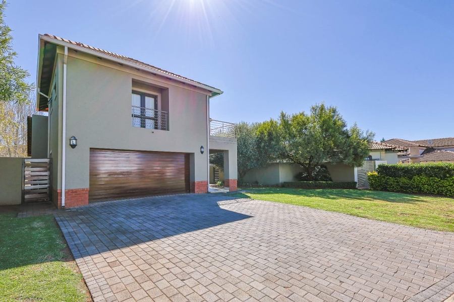 4 Bedroom Property for Sale in Silverwoods Country Estate Gauteng