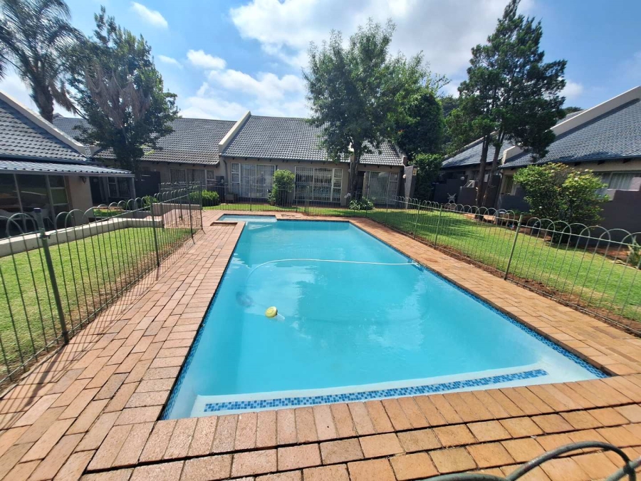 1 Bedroom Property for Sale in Randpark Ridge Gauteng