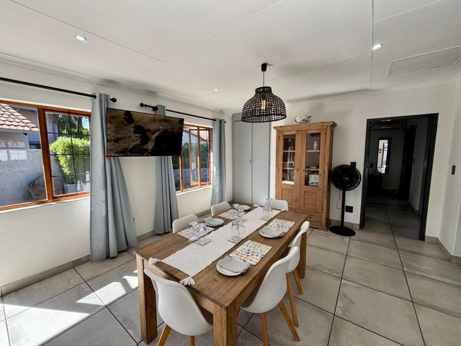 2 Bedroom Property for Sale in Die Wilgers Gauteng
