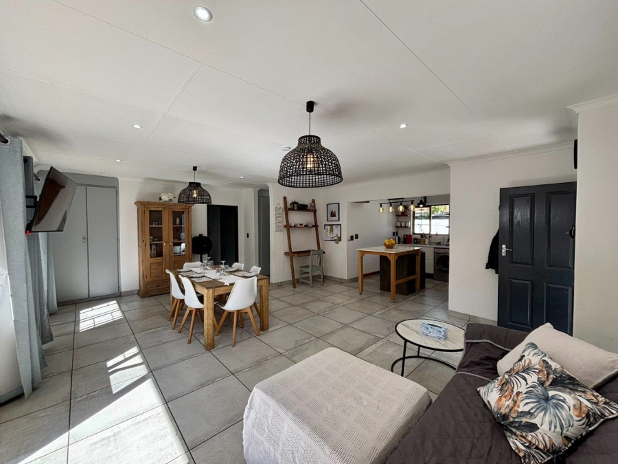 2 Bedroom Property for Sale in Die Wilgers Gauteng