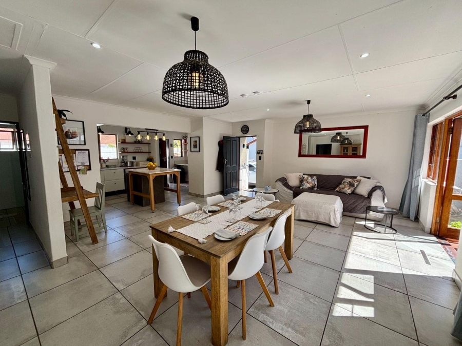 2 Bedroom Property for Sale in Die Wilgers Gauteng