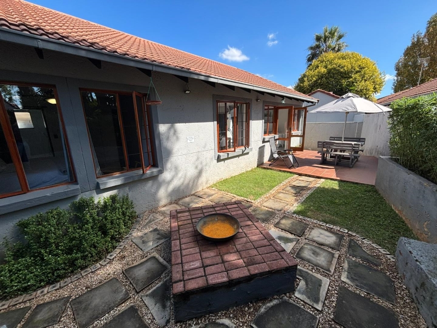 2 Bedroom Property for Sale in Die Wilgers Gauteng