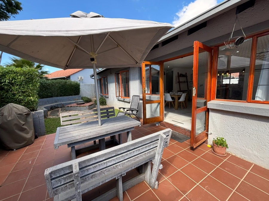 2 Bedroom Property for Sale in Die Wilgers Gauteng