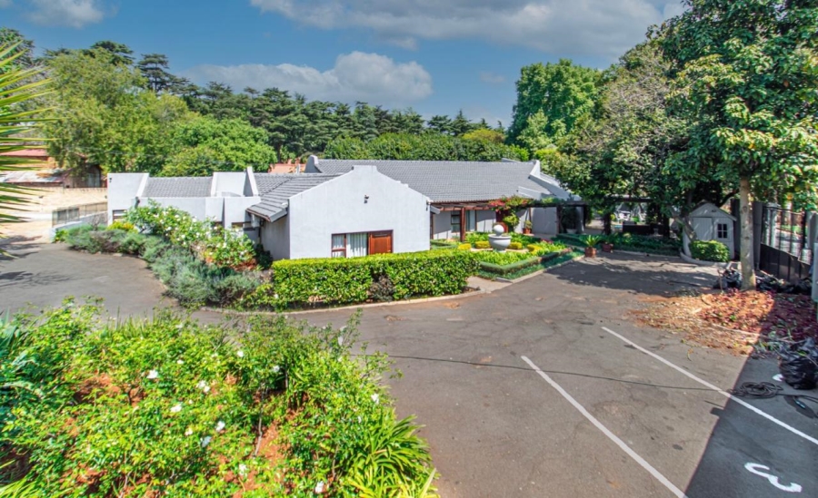 7 Bedroom Property for Sale in Houghton Gauteng