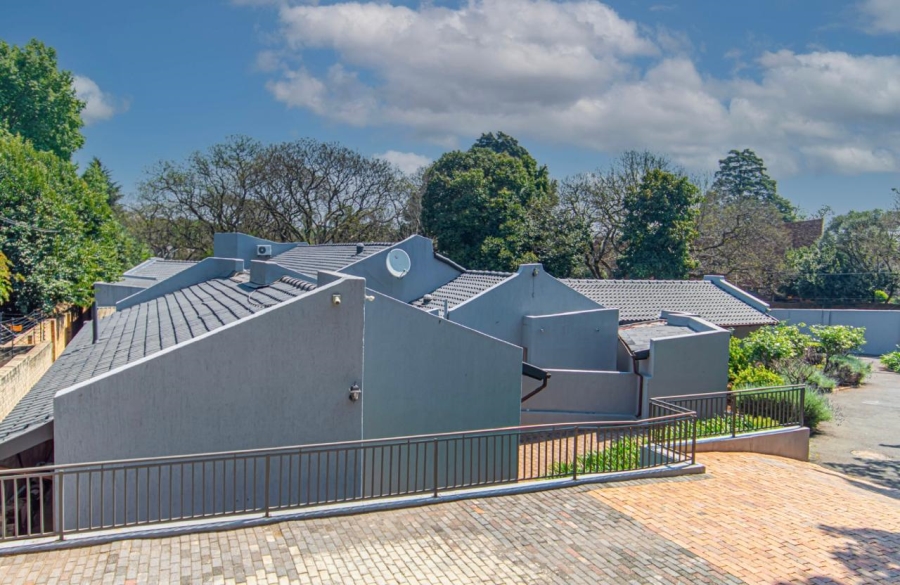 7 Bedroom Property for Sale in Houghton Gauteng