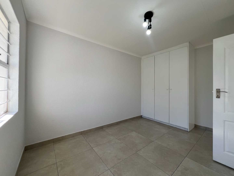 2 Bedroom Property for Sale in Weltevreden Park Gauteng