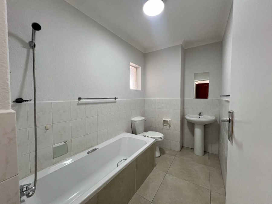 2 Bedroom Property for Sale in Weltevreden Park Gauteng