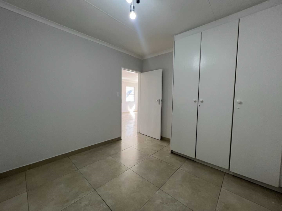 2 Bedroom Property for Sale in Weltevreden Park Gauteng