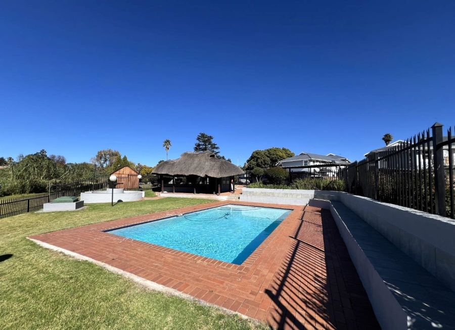 2 Bedroom Property for Sale in Weltevreden Park Gauteng