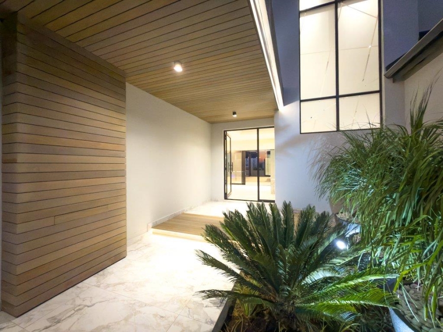 5 Bedroom Property for Sale in Midstream Estate Gauteng