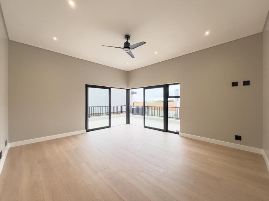 5 Bedroom Property for Sale in Midstream Estate Gauteng