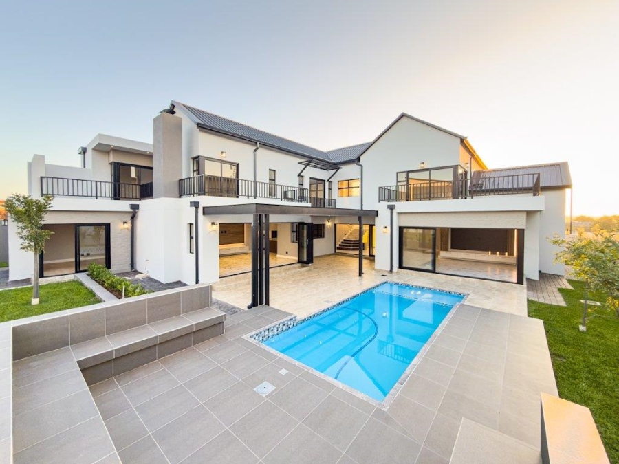 5 Bedroom Property for Sale in Midstream Estate Gauteng