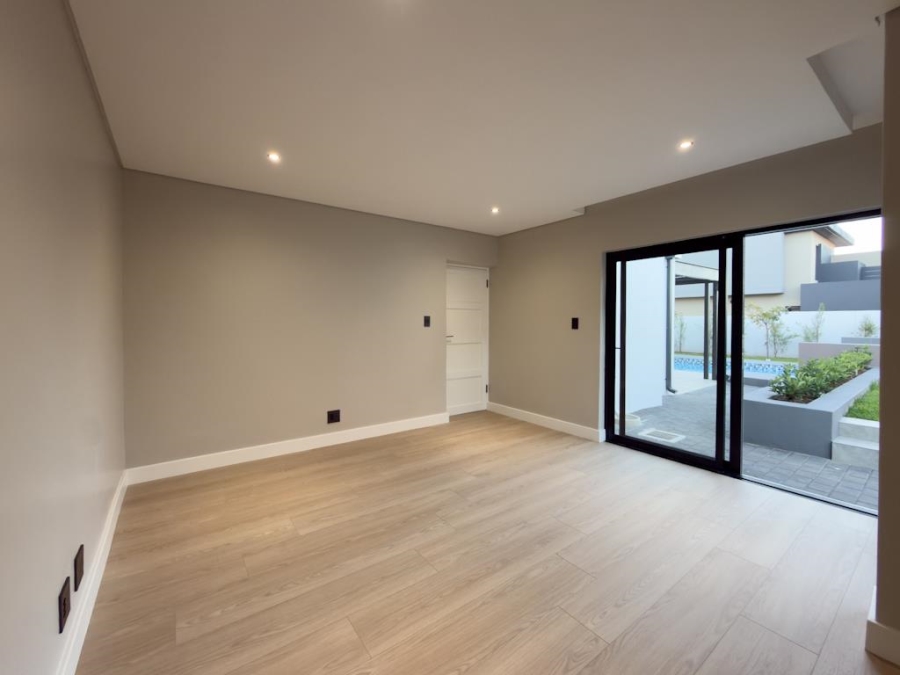 5 Bedroom Property for Sale in Midstream Estate Gauteng
