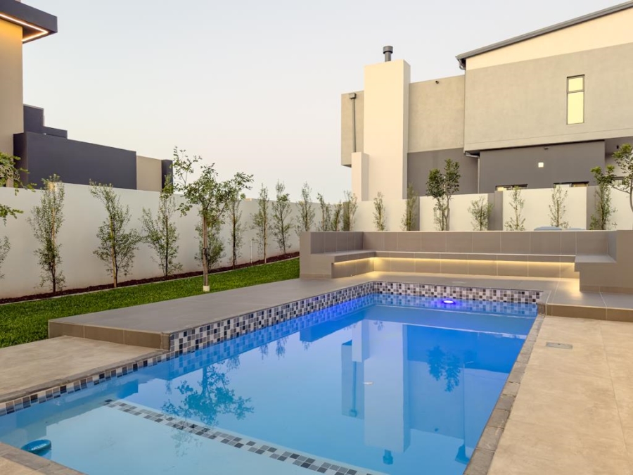 5 Bedroom Property for Sale in Midstream Estate Gauteng