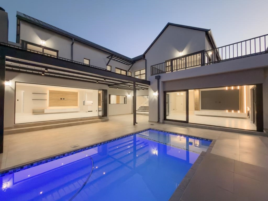 5 Bedroom Property for Sale in Midstream Estate Gauteng