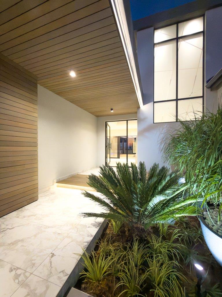 5 Bedroom Property for Sale in Midstream Estate Gauteng
