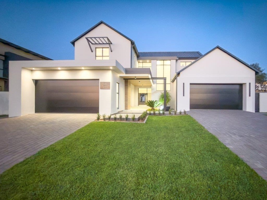 5 Bedroom Property for Sale in Midstream Estate Gauteng