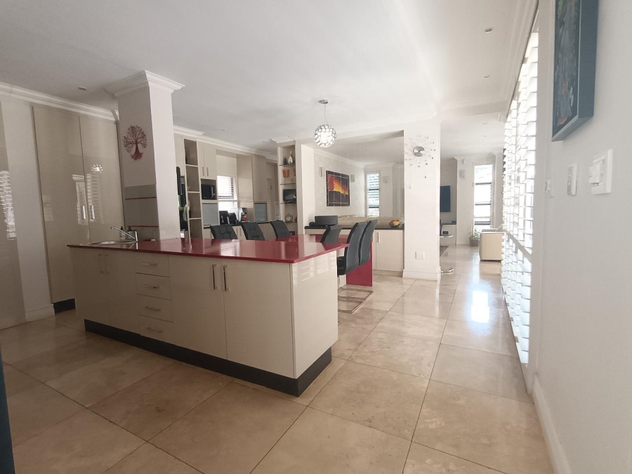 5 Bedroom Property for Sale in Melrose Gauteng