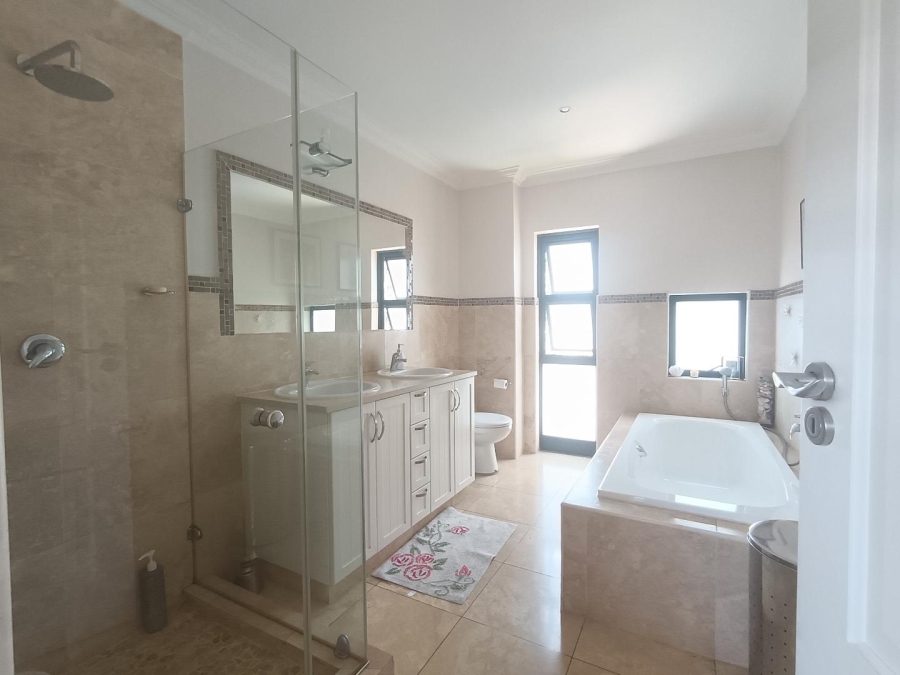 5 Bedroom Property for Sale in Melrose Gauteng