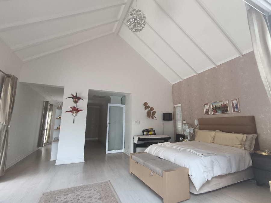 5 Bedroom Property for Sale in Melrose Gauteng