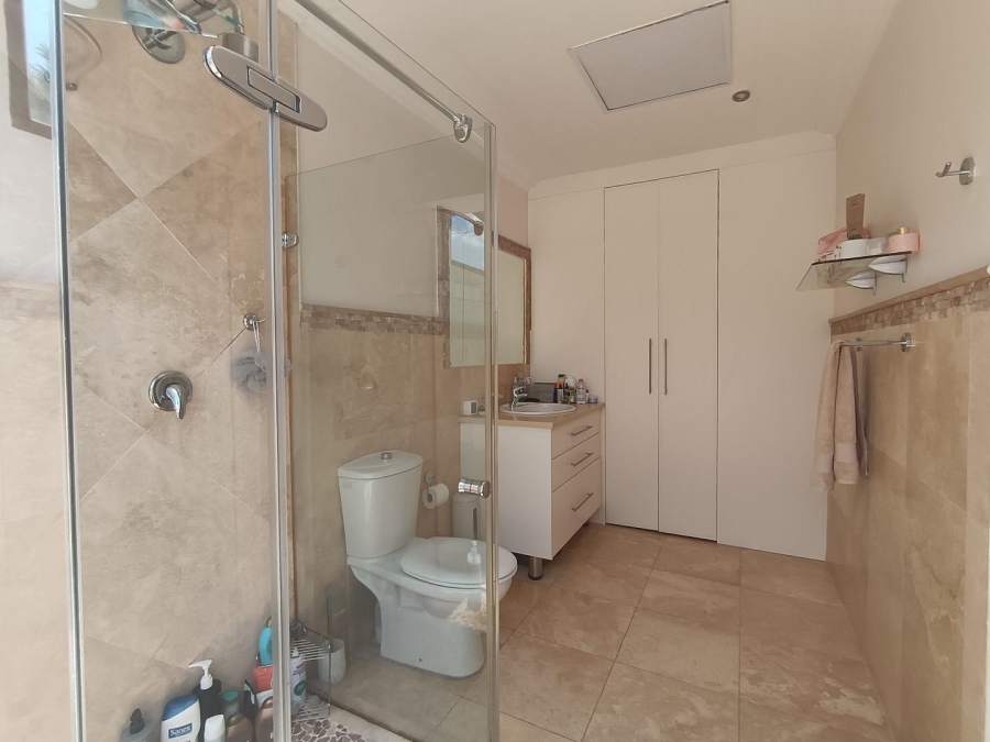 5 Bedroom Property for Sale in Melrose Gauteng