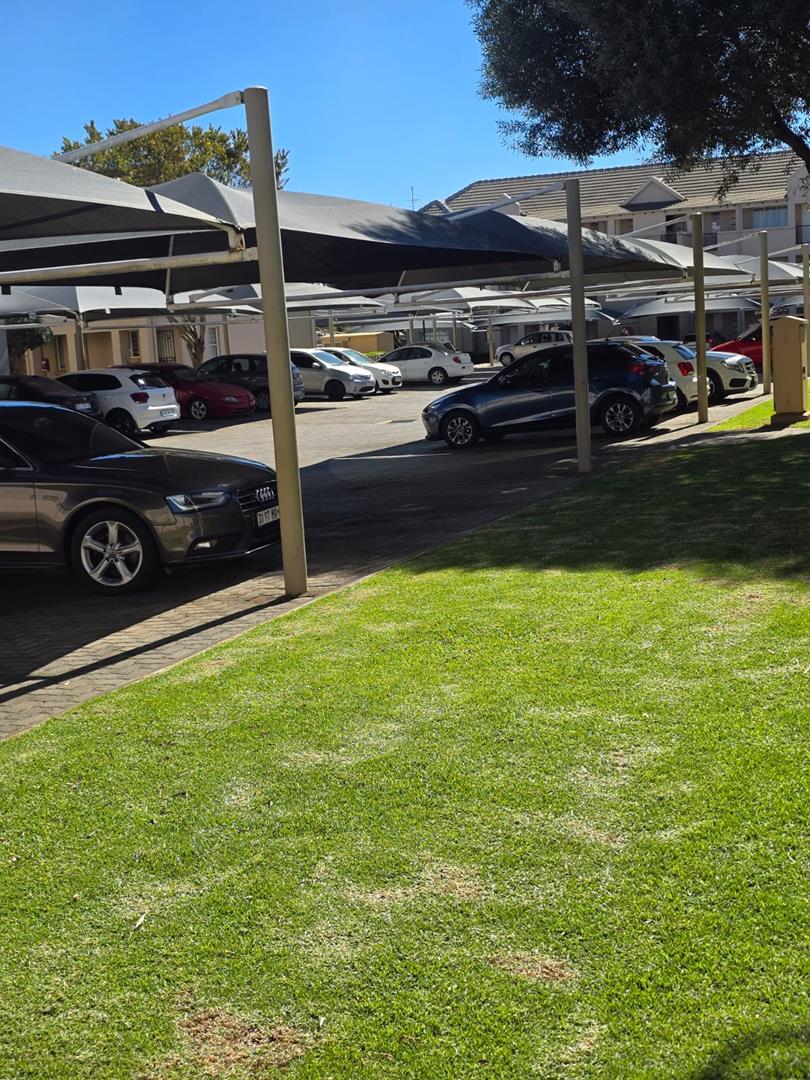 2 Bedroom Property for Sale in Klippoortje Gauteng