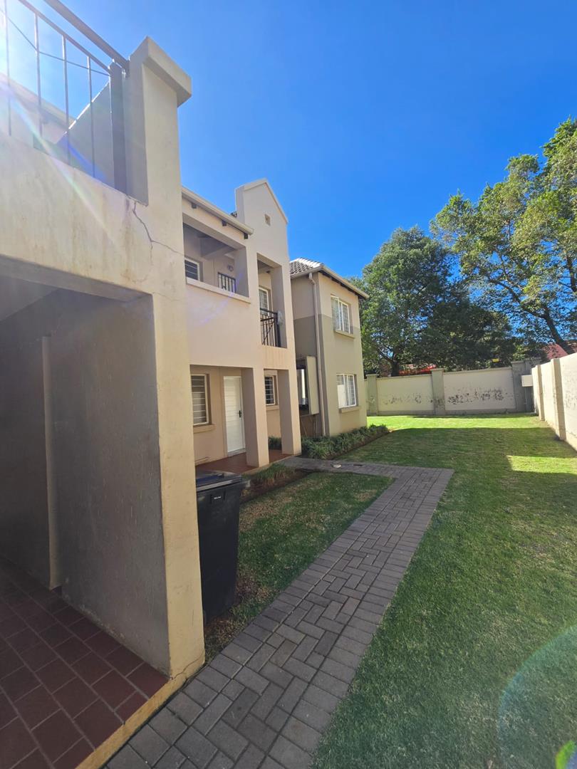 2 Bedroom Property for Sale in Klippoortje Gauteng