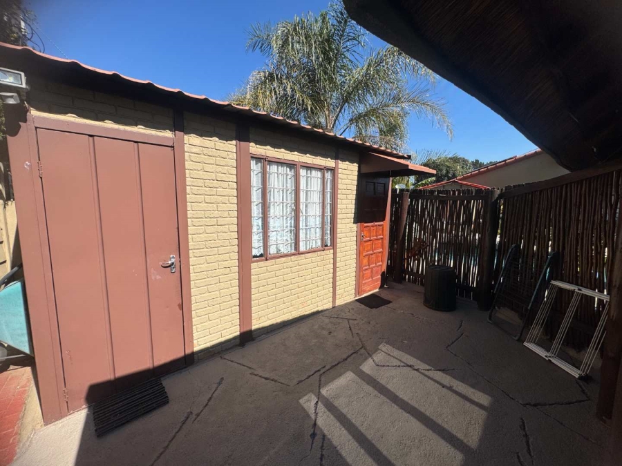 3 Bedroom Property for Sale in Verwoerdpark Gauteng