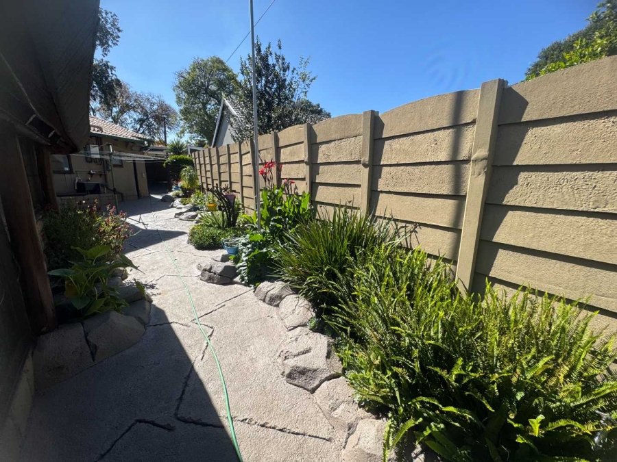 3 Bedroom Property for Sale in Verwoerdpark Gauteng
